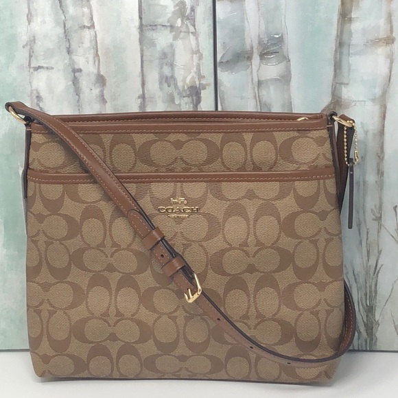 Coach Handbags - NWT coach outline zip crossbody